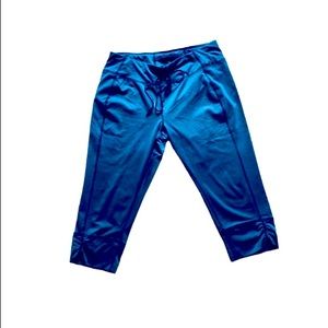 ⚡️Women's Danskin Capris - Size Large ⚡️